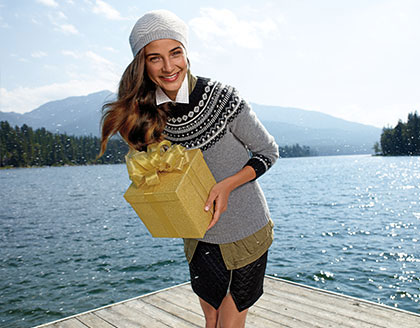 holiday14-lifestyle-ladies.jpg