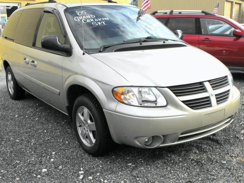 Saturn_L200_and_lot_cars_050_800x600.jpg