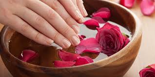 lee-nails.jpg