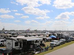 speedweeks-camp.jpg