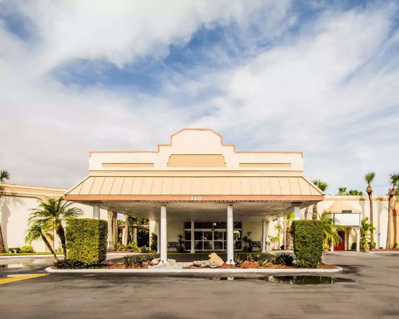 Econolodge-3.jpg
