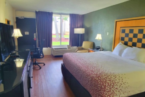 Econolodge-2.jpg